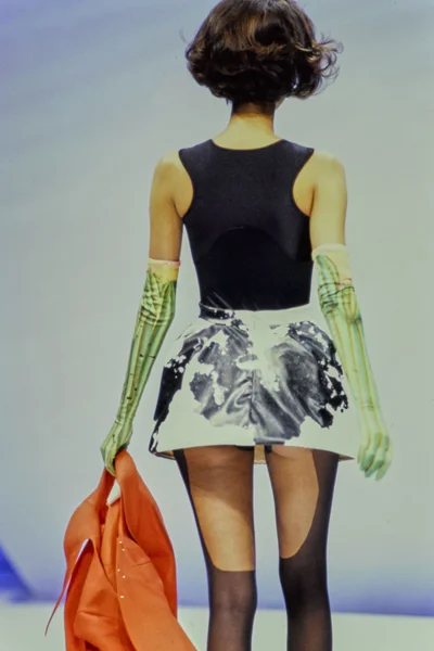 Look 11